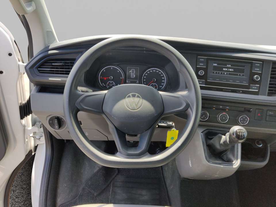 Volkswagen T6.1 Kombi - Imagem 12