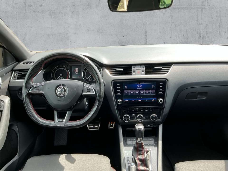 Skoda Octavia - Imagem 9