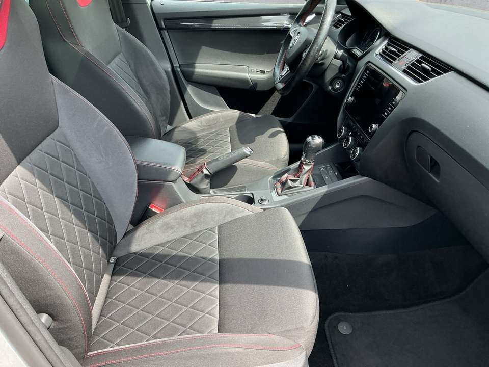 Skoda Octavia - Imagem 13