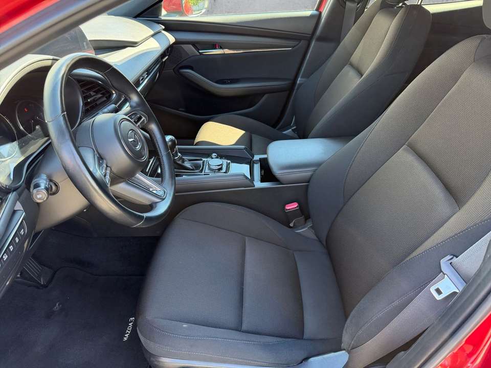 Mazda 3 - Imagem 12