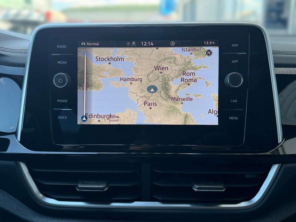 Volkswagen T-Roc - Imagem 13