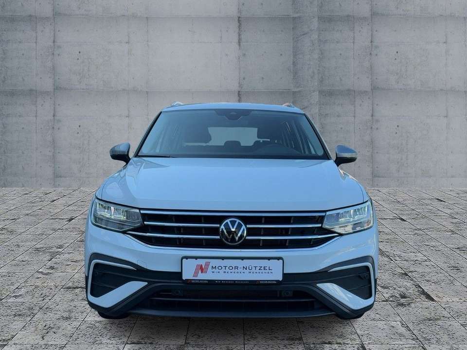 Volkswagen Tiguan Allspace - Imagem 3