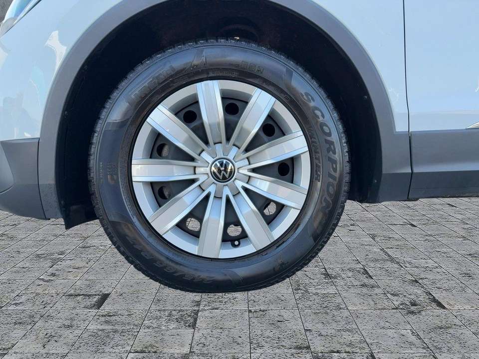 Volkswagen Tiguan Allspace - Imagem 8