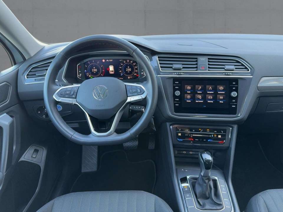 Volkswagen Tiguan Allspace - Imagem 9