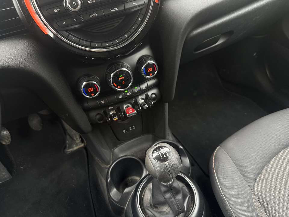 MINI One D - Imagem 11