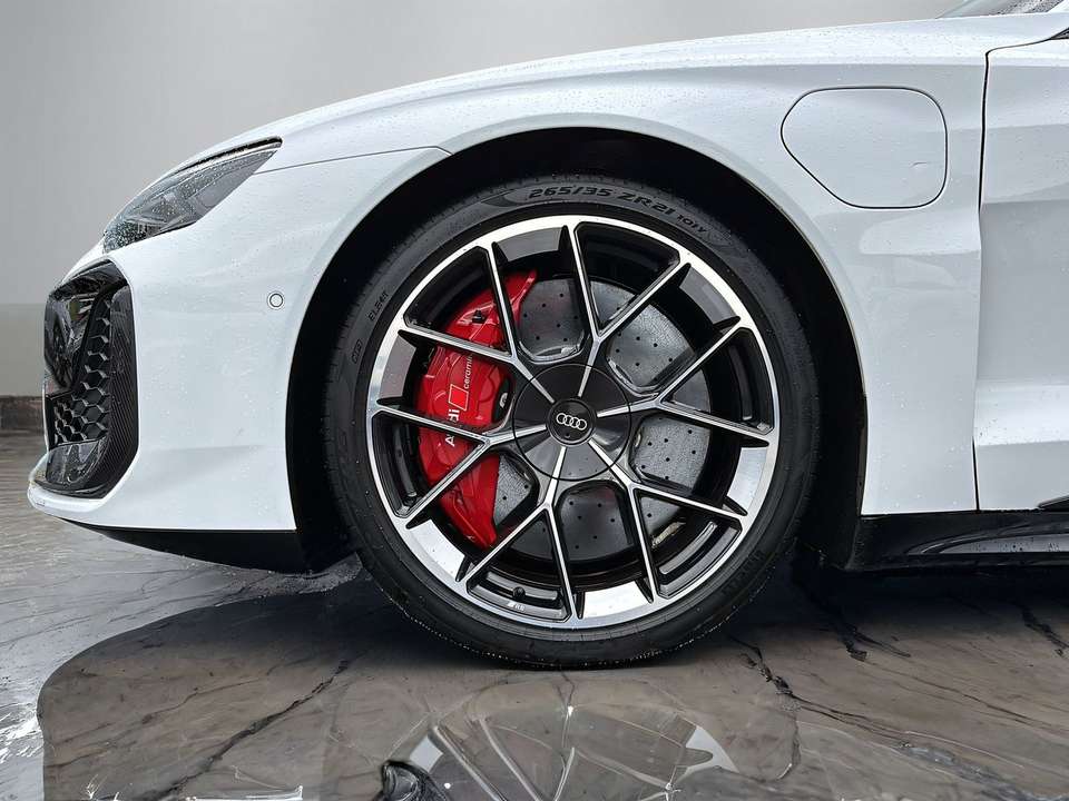 Audi RS e-tron GT - Imagem 3