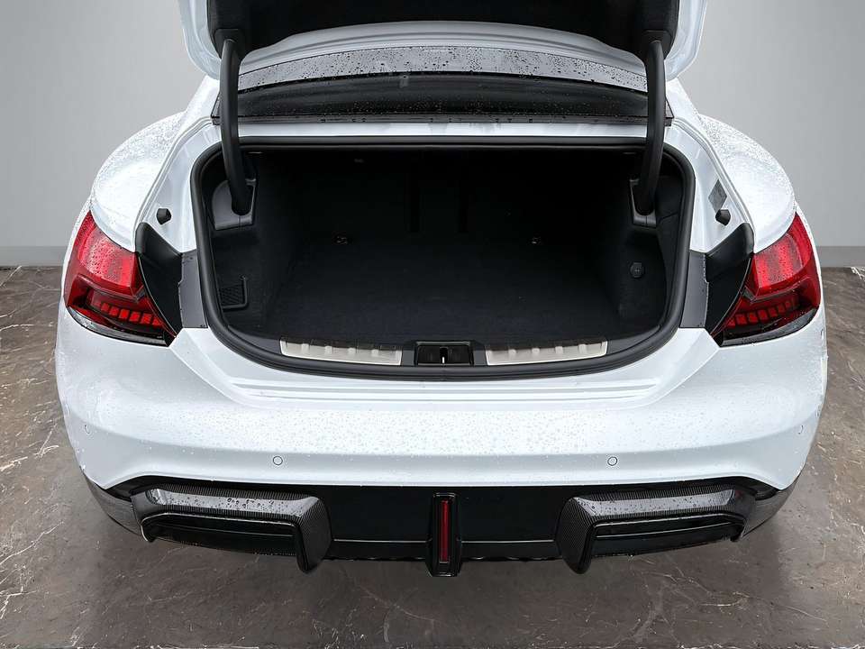 Audi RS e-tron GT - Imagem 11