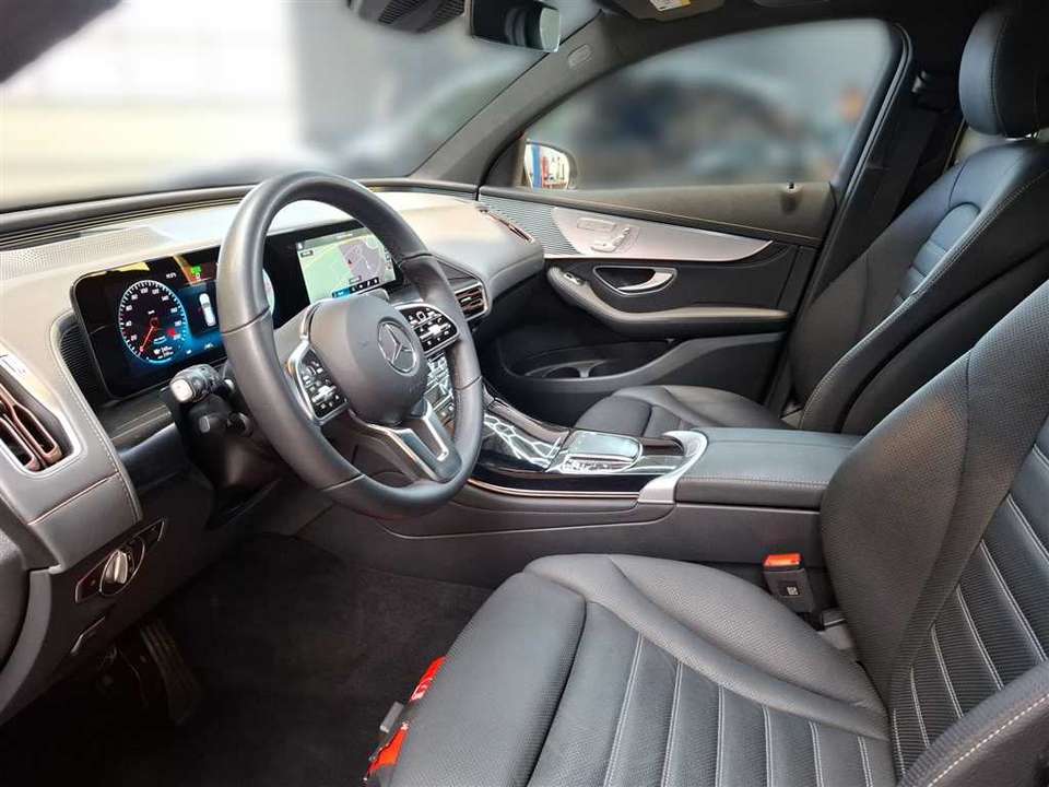 Mercedes-Benz EQC 400 - Imagem 9
