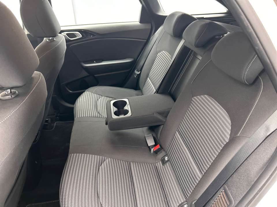 Kia Ceed SW / cee'd SW - Imagem 15