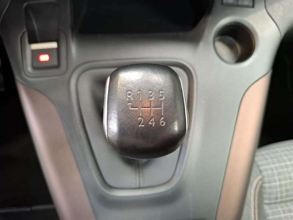 Peugeot Rifter - Imagem 15