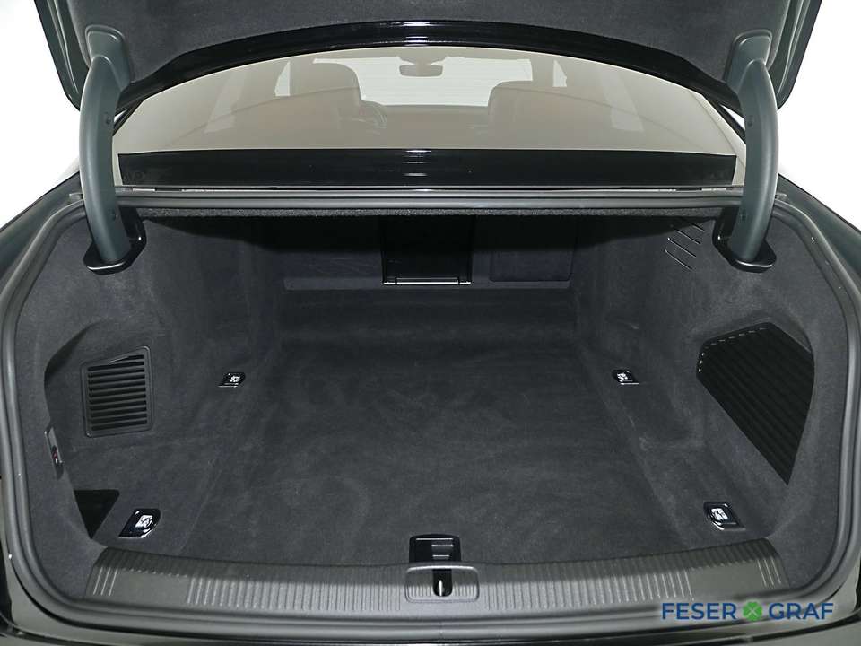 Audi A8 - Imagem 9
