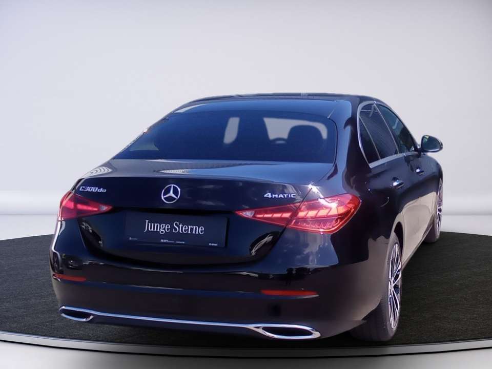 Mercedes-Benz C 300 - Imagem 6