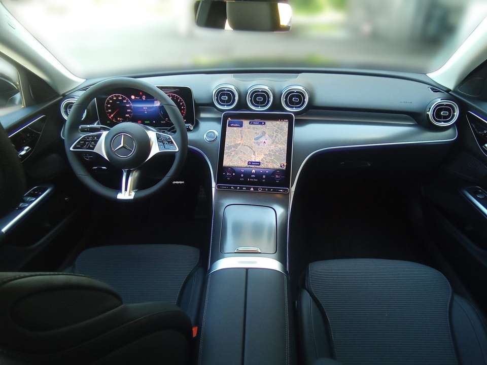 Mercedes-Benz C 300 - Imagem 14