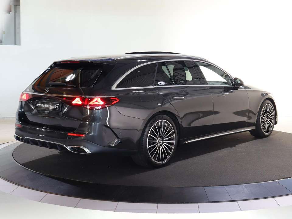 Mercedes-Benz E 300 - Imagem 2