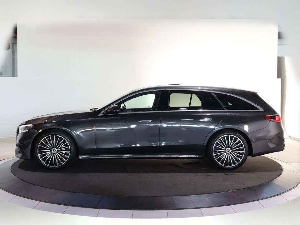 Mercedes-Benz E 300 - Imagem 5
