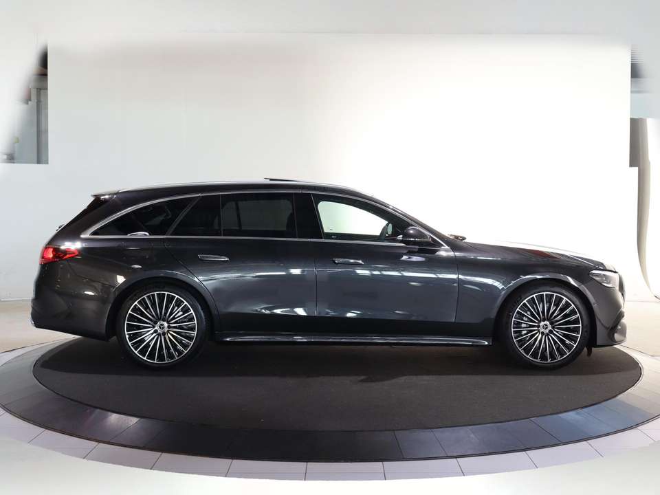 Mercedes-Benz E 300 - Imagem 6