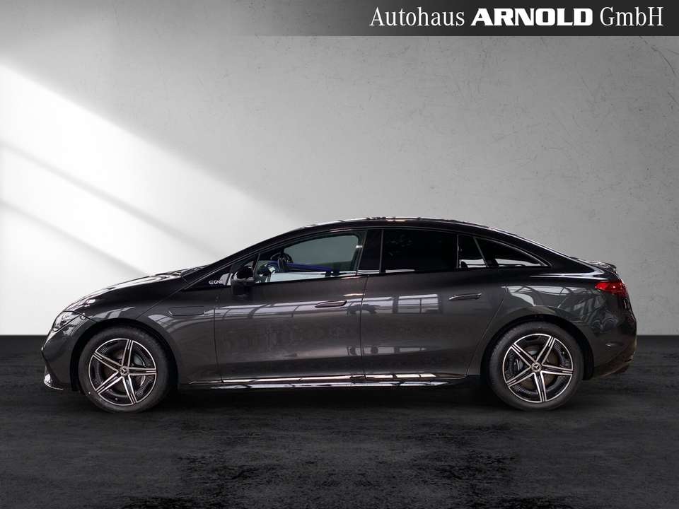 Mercedes-Benz EQE 300 - Imagem 3