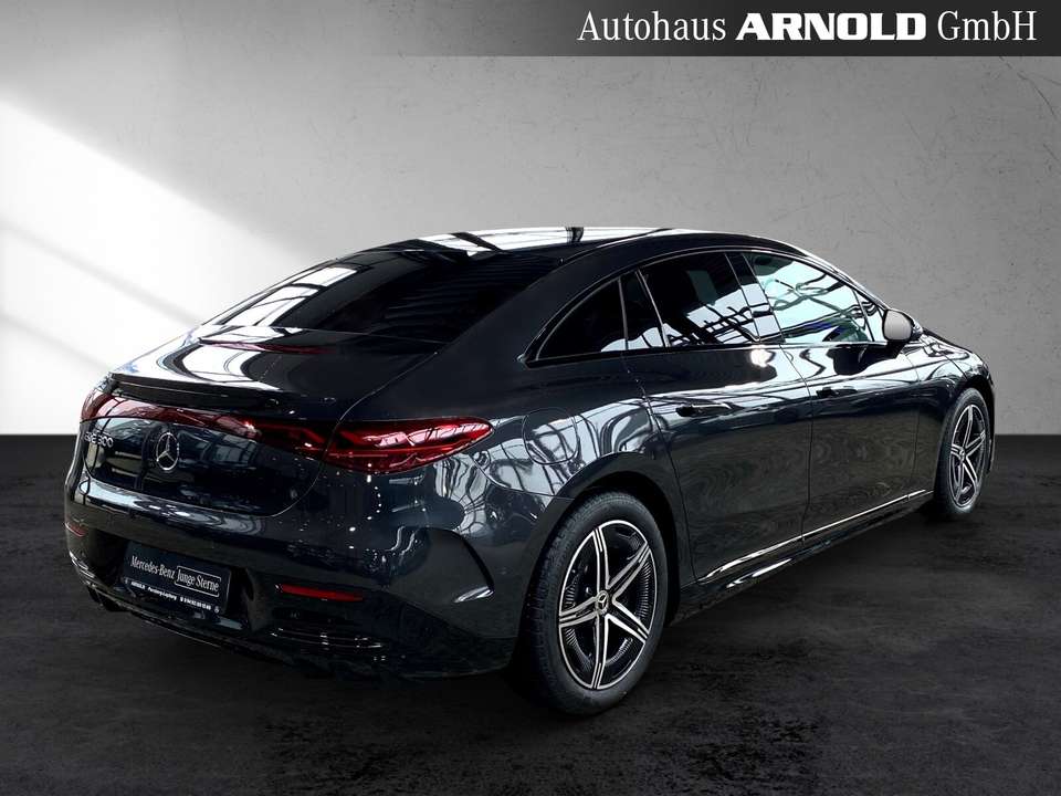 Mercedes-Benz EQE 300 - Imagem 5