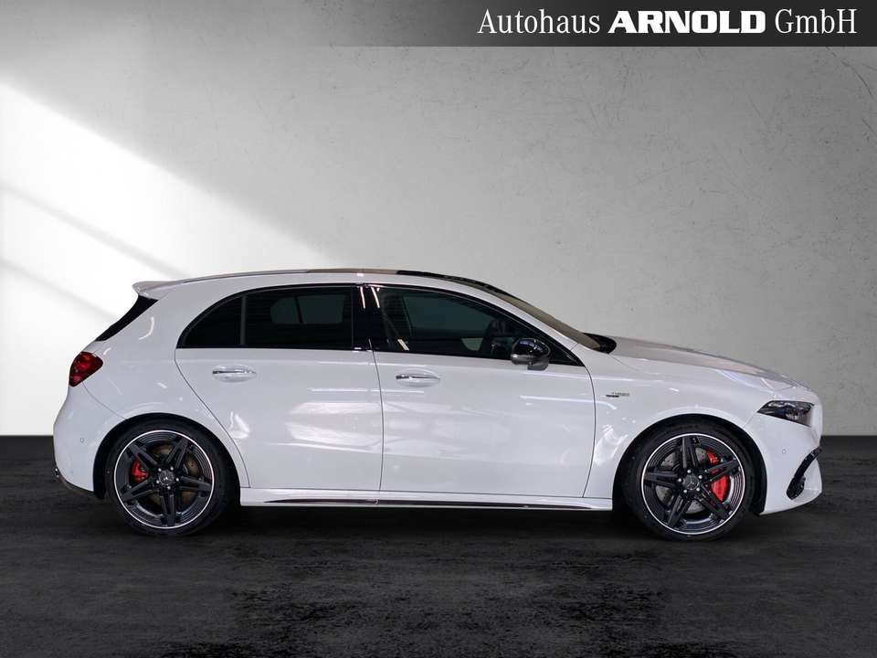 Mercedes-Benz A 45 AMG - Imagem 6