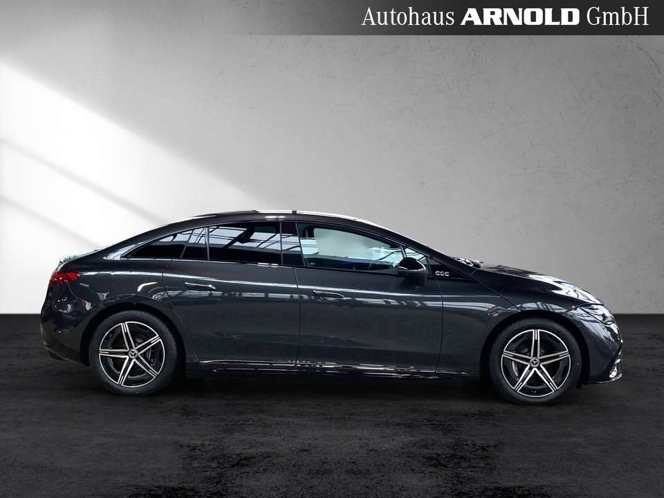 Mercedes-Benz EQE 300 - Imagem 6