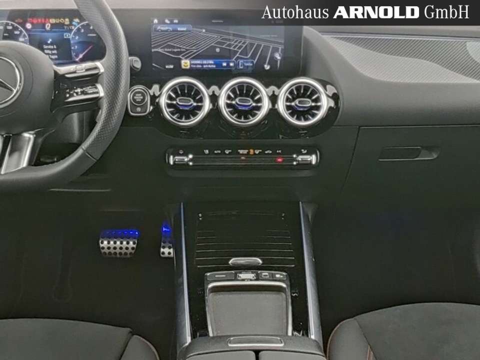 Mercedes-Benz GLA 250 - Imagem 9
