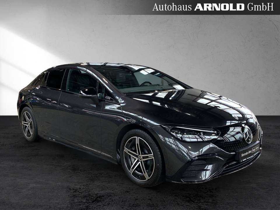 Mercedes-Benz EQE 300 - Imagem 7