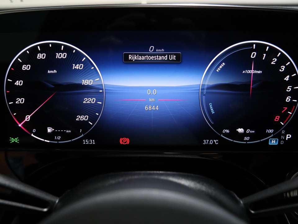 Mercedes-Benz E 300 - Imagem 14