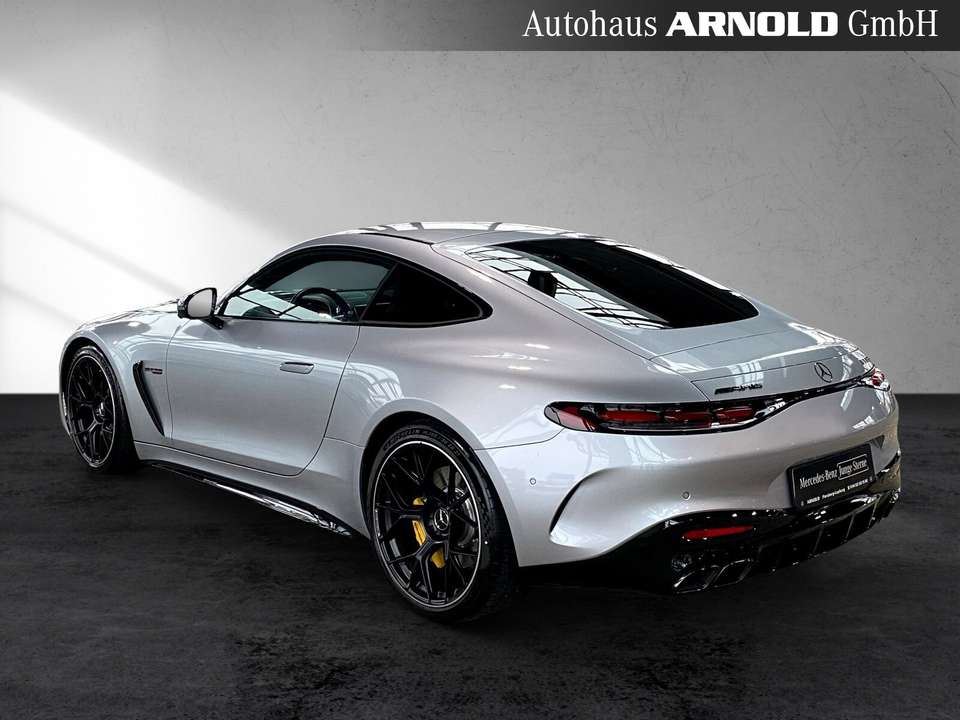 Mercedes-Benz AMG GT - Imagem 4