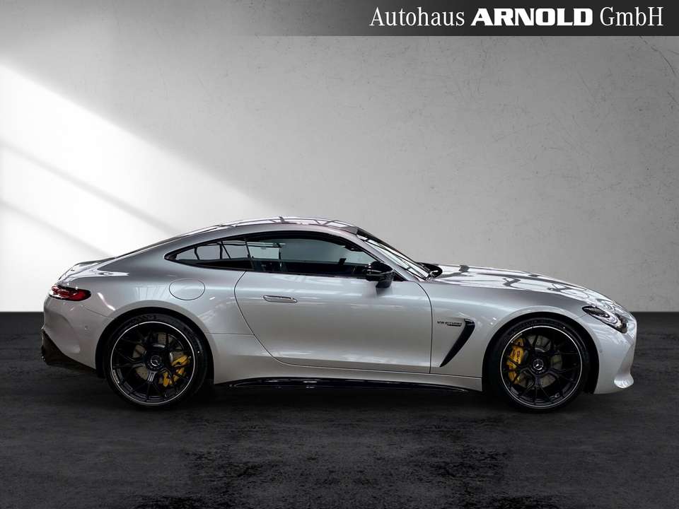Mercedes-Benz AMG GT - Imagem 6