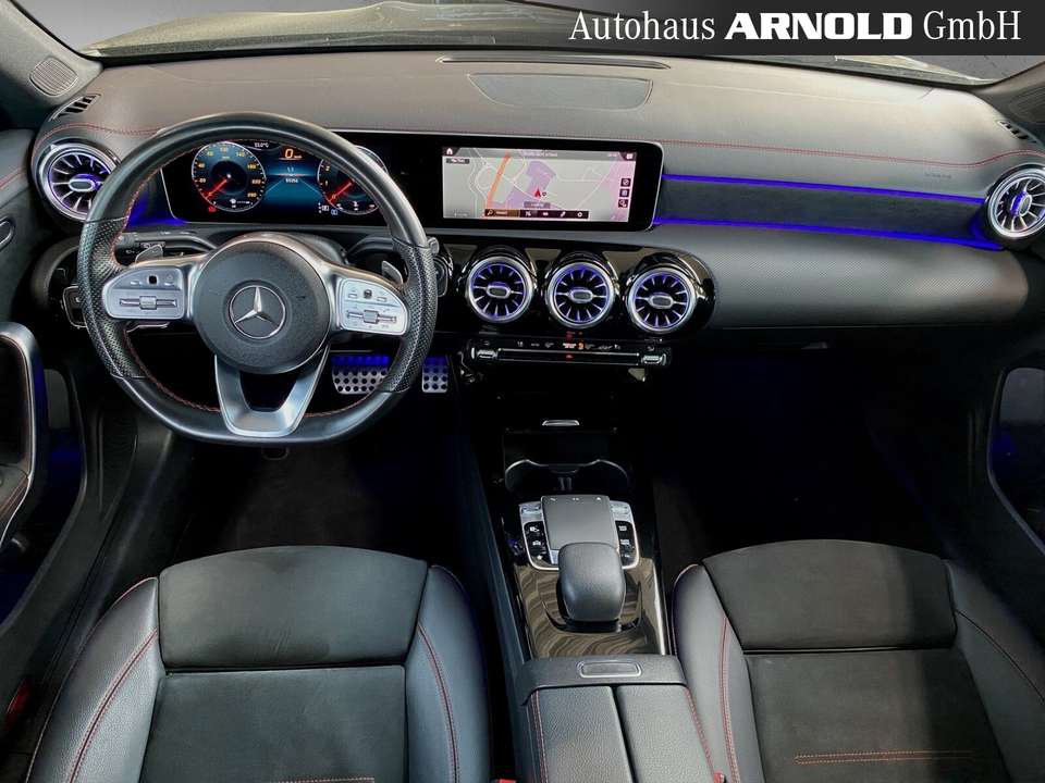Mercedes-Benz CLA 220 - Imagem 9