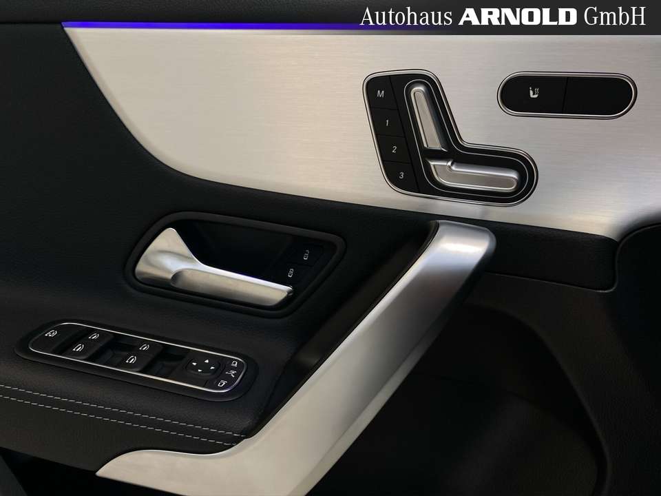 Mercedes-Benz A 45 AMG - Imagem 13