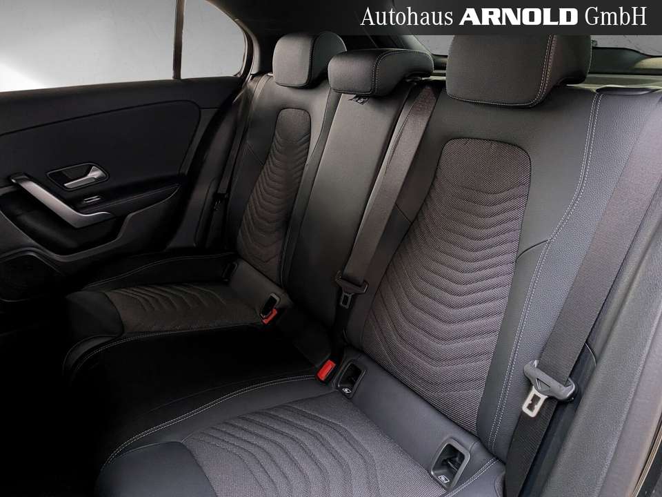 Mercedes-Benz A 180 - Imagem 10