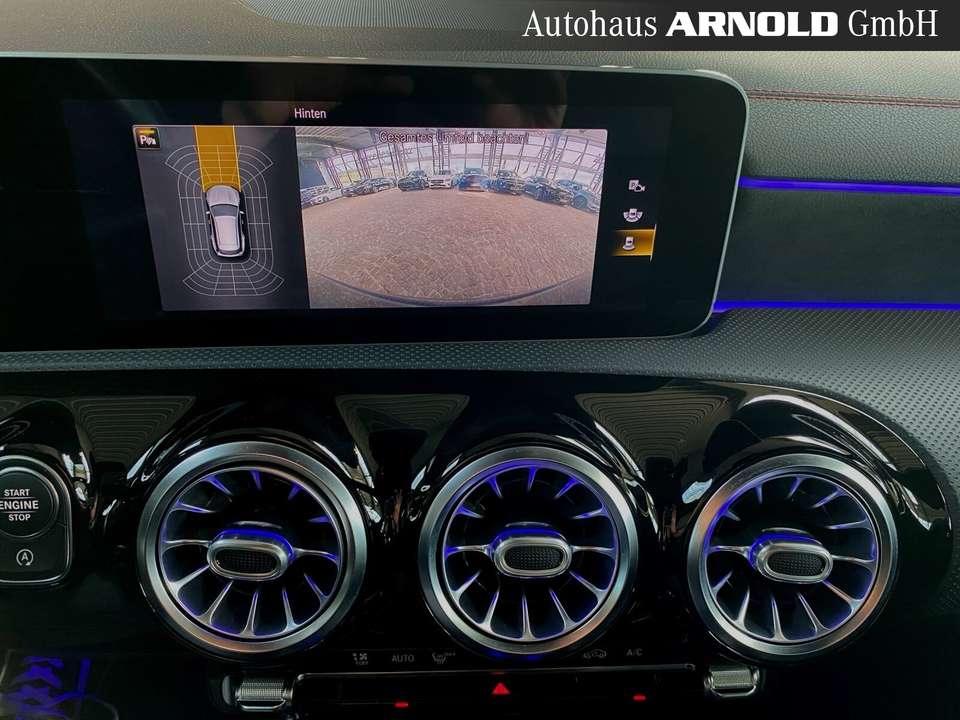 Mercedes-Benz CLA 220 - Imagem 13