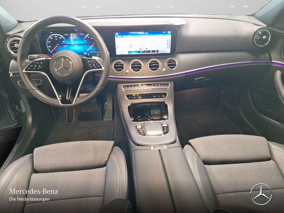 Mercedes-Benz E 200 - Imagem 13
