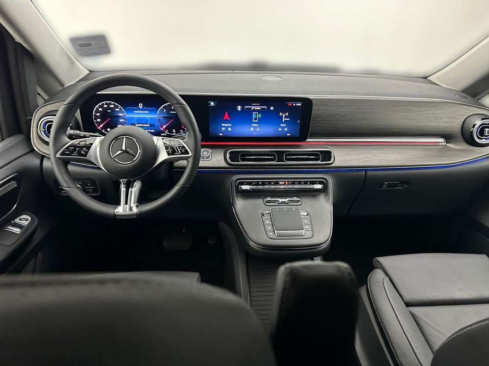 Mercedes-Benz V 300 - Imagem 11