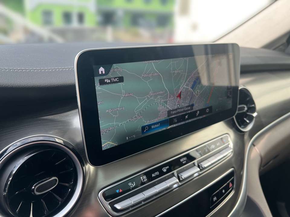 Mercedes-Benz V 300 - Imagem 13