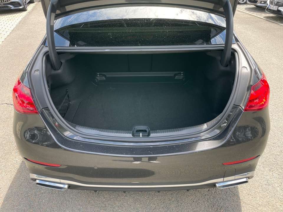Mercedes-Benz C 220 - Imagem 12