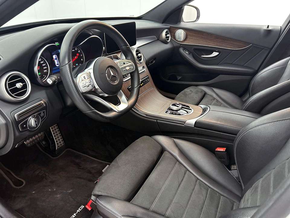 Mercedes-Benz C 300 - Imagem 8