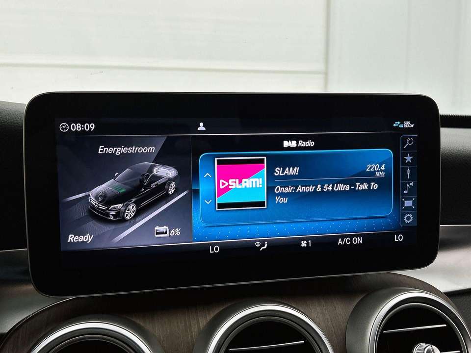 Mercedes-Benz C 300 - Imagem 14