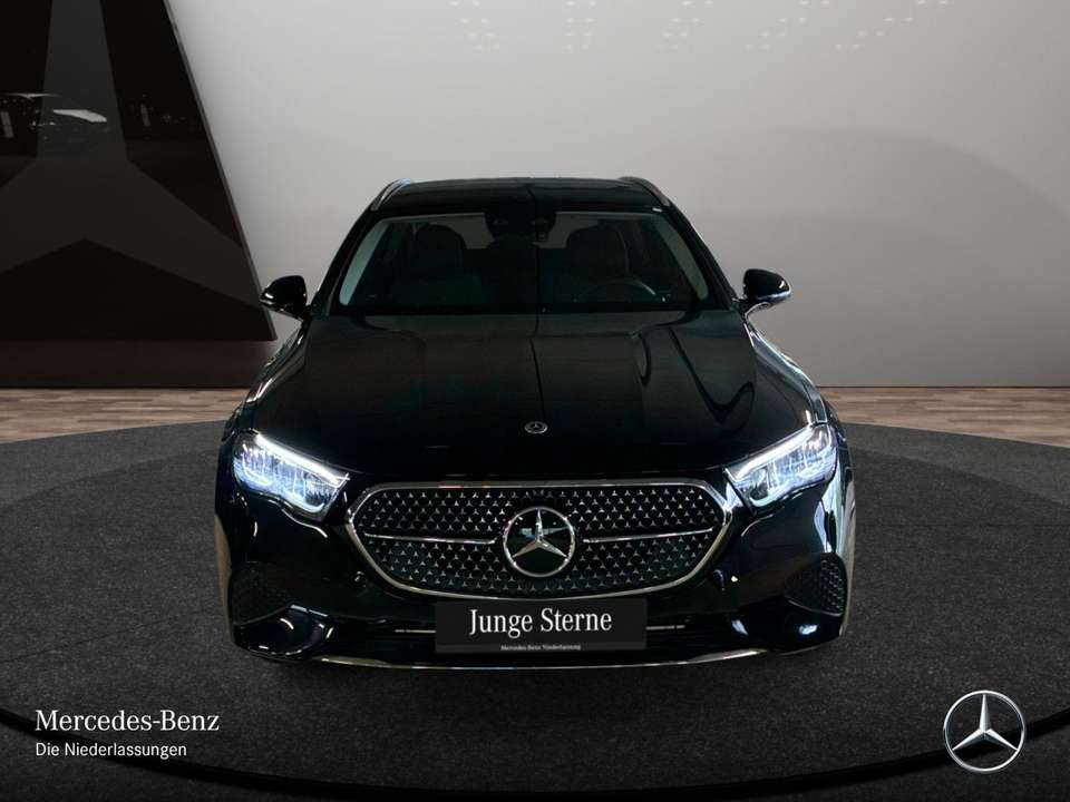 Mercedes-Benz E 220 - Imagem 3