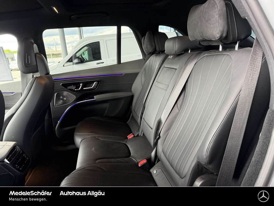 Mercedes-Benz EQS SUV - Imagem 10