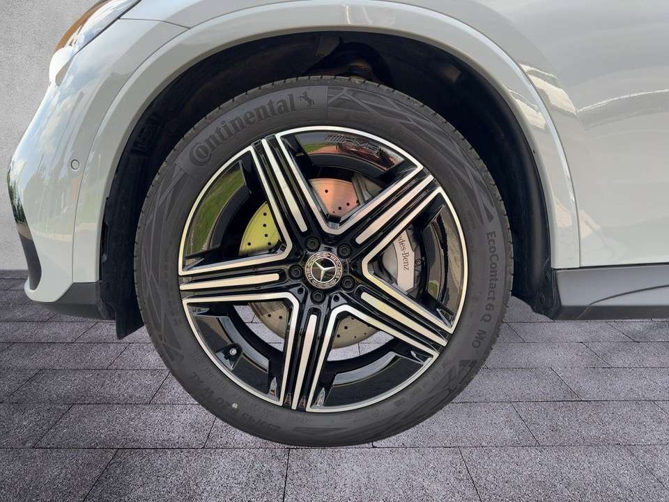Mercedes-Benz GLC 200 - Imagem 13