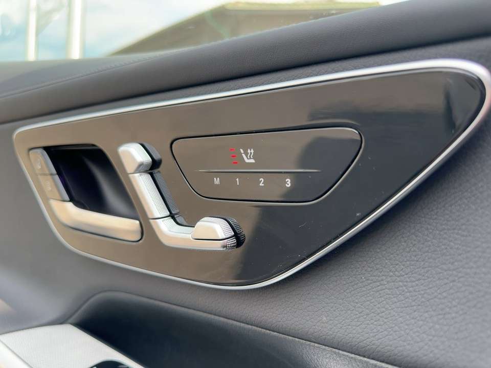 Mercedes-Benz GLC 200 - Imagem 14