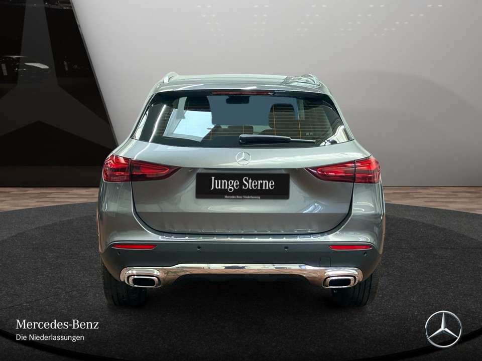 Mercedes-Benz GLA 200 - Imagem 9
