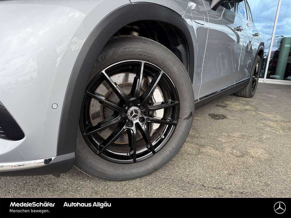 Mercedes-Benz EQS SUV - Imagem 14