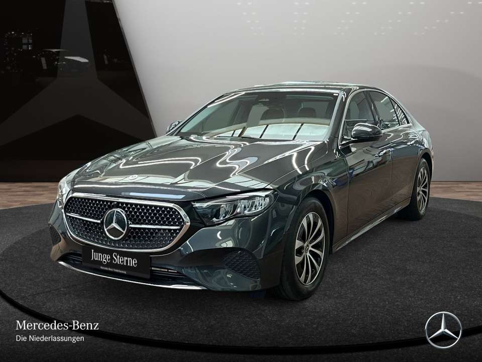 Mercedes-Benz E 220 - Imagem 2