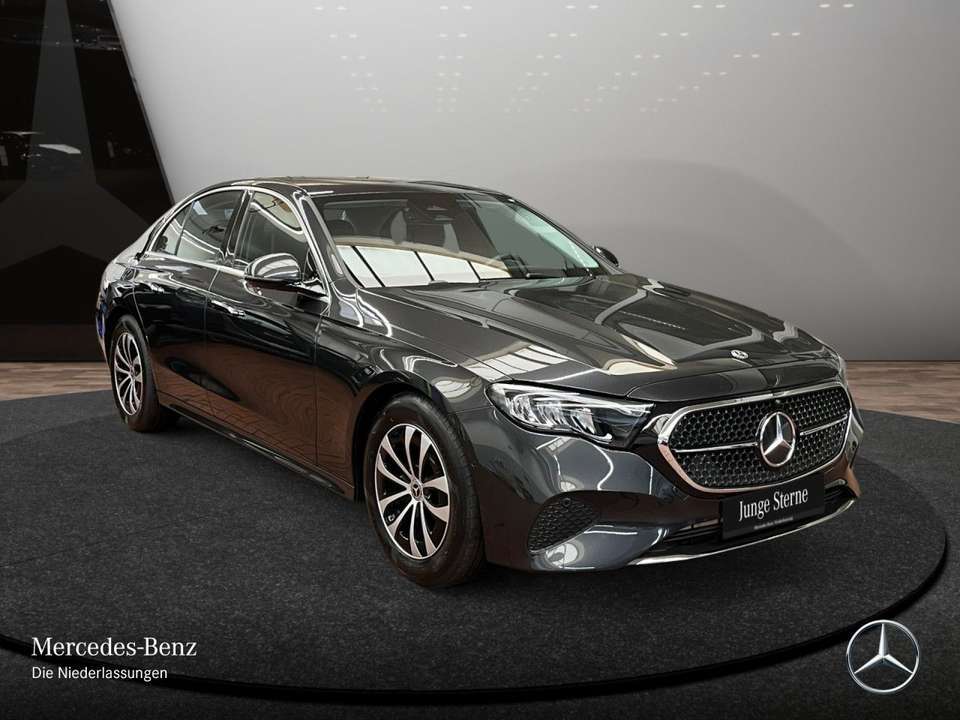 Mercedes-Benz E 220 - Imagem 5
