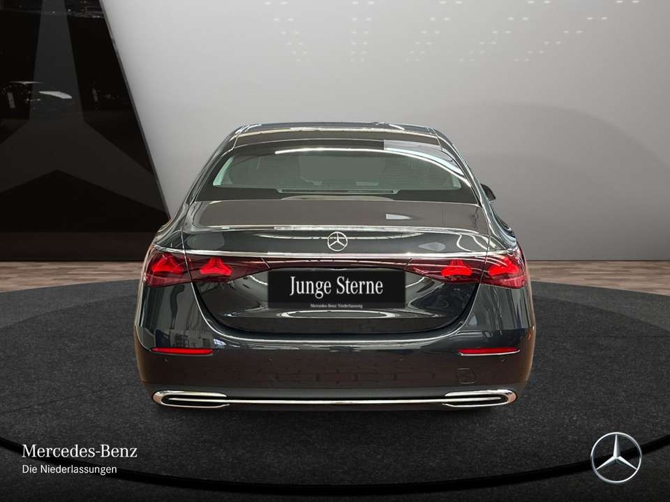 Mercedes-Benz E 220 - Imagem 9