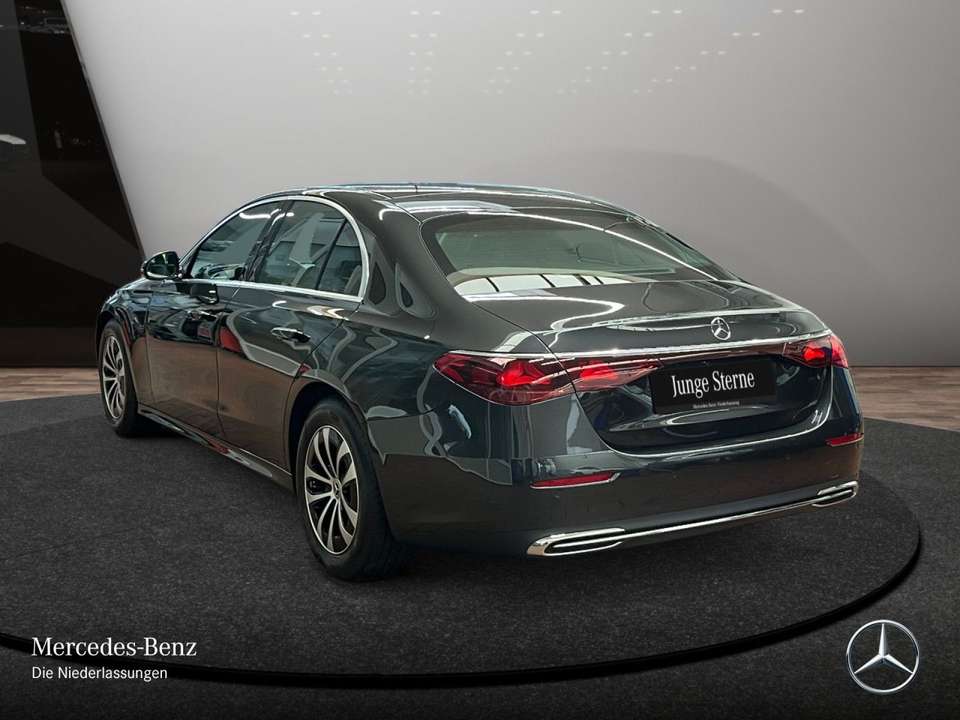 Mercedes-Benz E 220 - Imagem 10