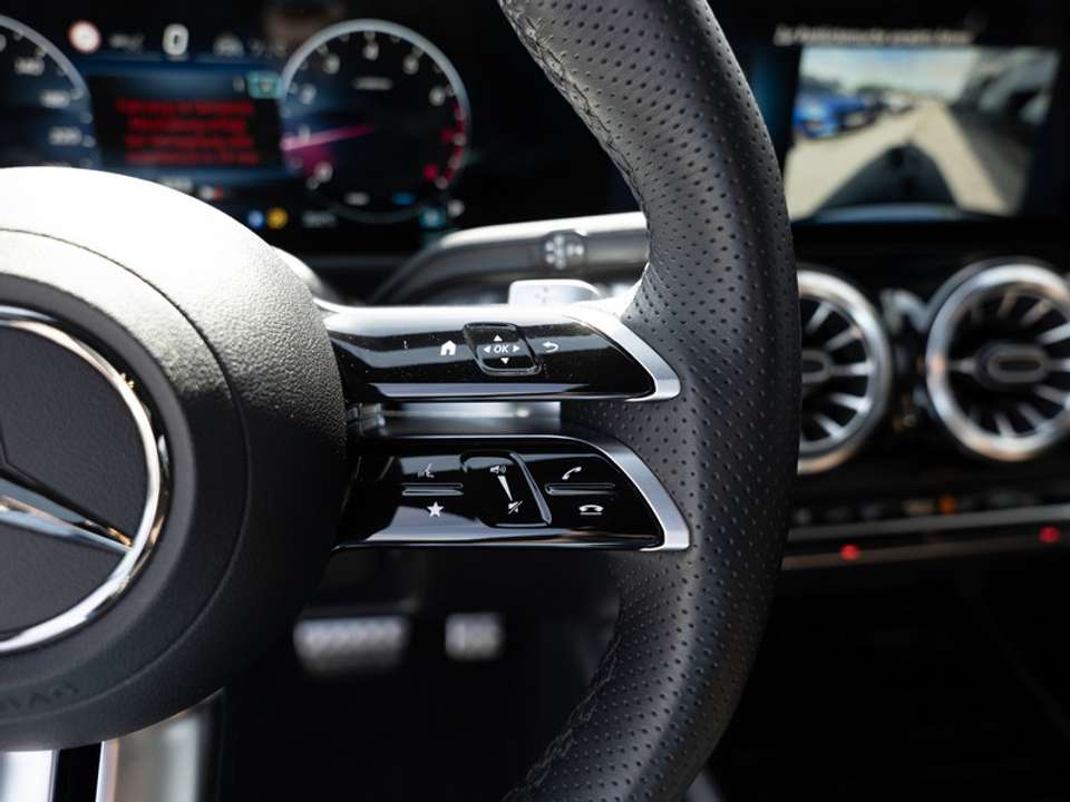 Mercedes-Benz GLB 200 - Imagem 15